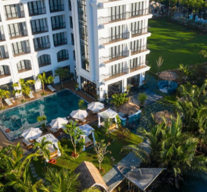 Shining Riverside Hotel & Spa