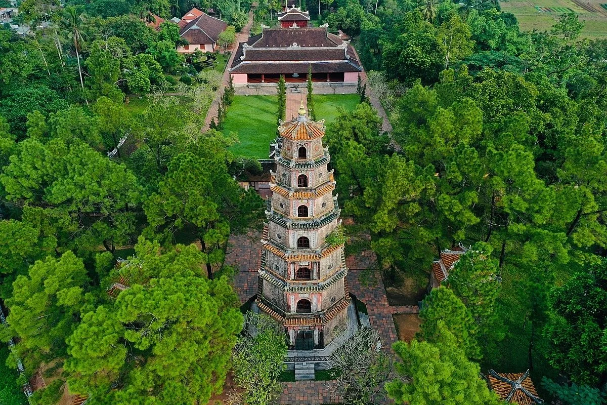 Hue Luxury Travel Guide: Imperial Heritage, Best Food & Where to Stay