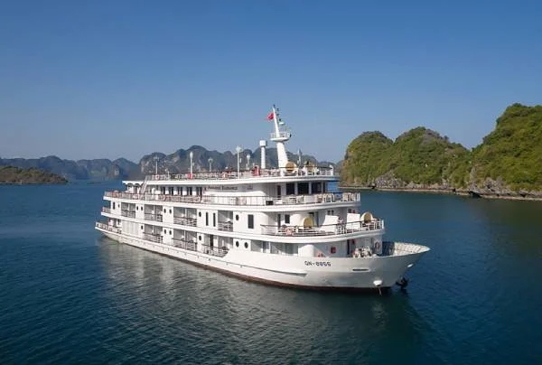 Paradise Elegance Cruise